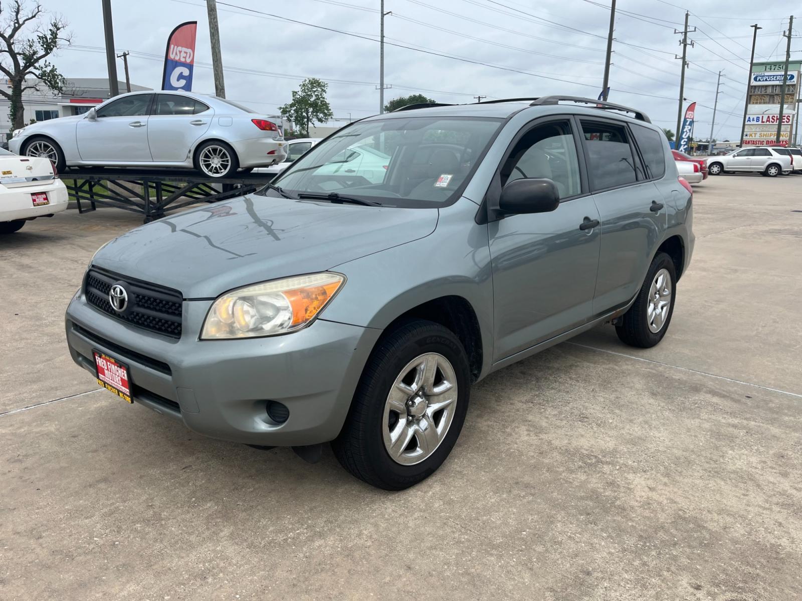 2008 green /TAN Toyota RAV4 Base I4 4WD (JTMBD33V685) with an 2.4L L4 DOHC 16V engine, 4-Speed Automatic transmission, located at 14700 Tomball Parkway 249, Houston, TX, 77086, (281) 444-2200, 29.928619, -95.504074 - Photo #2